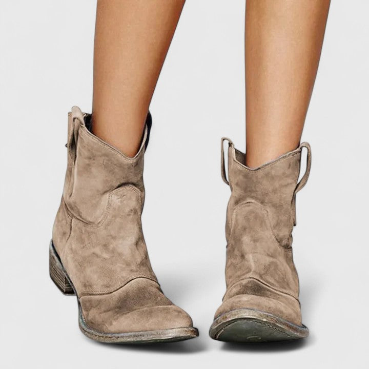 Charlotte | Chic and Stylish Boots