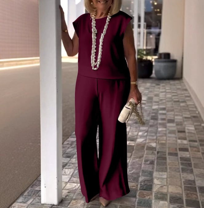 Caledona - Stylish Comfort Ensemble