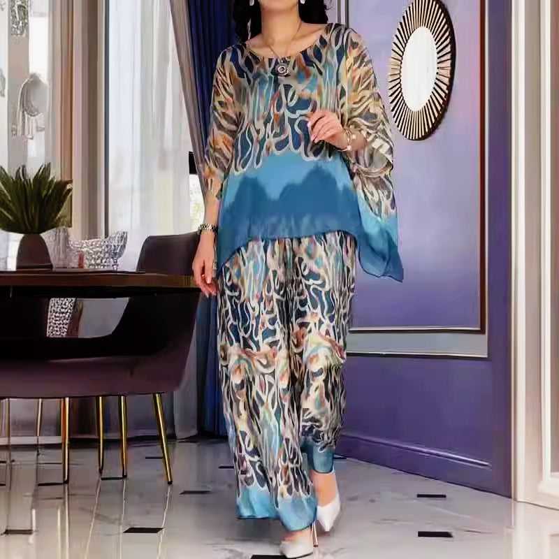 Flowy Abstract Ensemble by Lynette