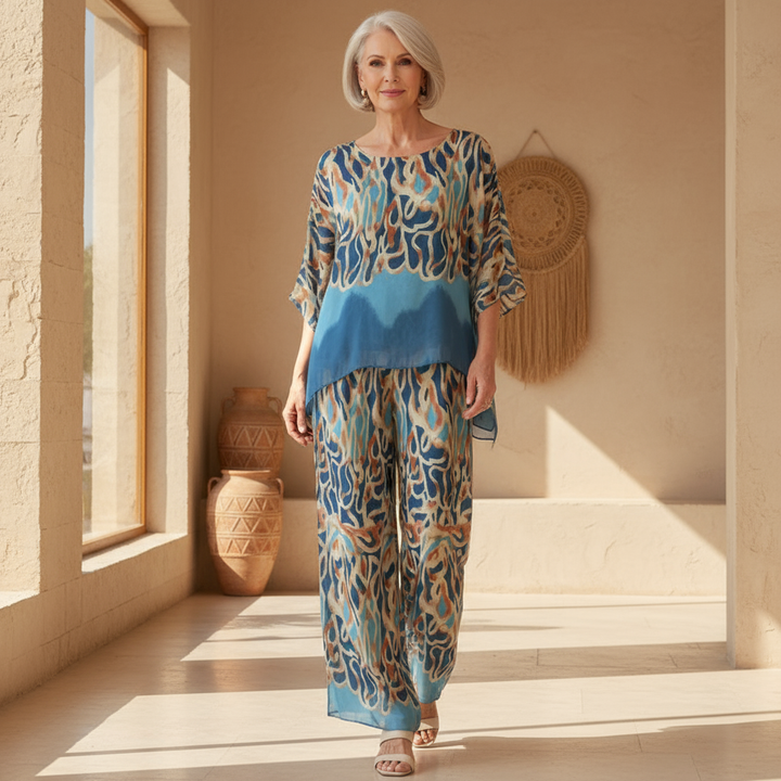 Flowy Abstract Ensemble by Lynette