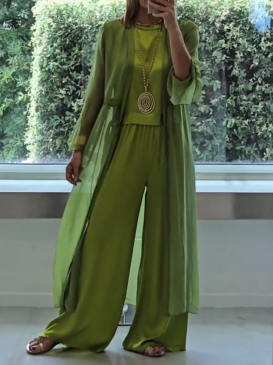 Luxurious Comfort Set by Lindsy