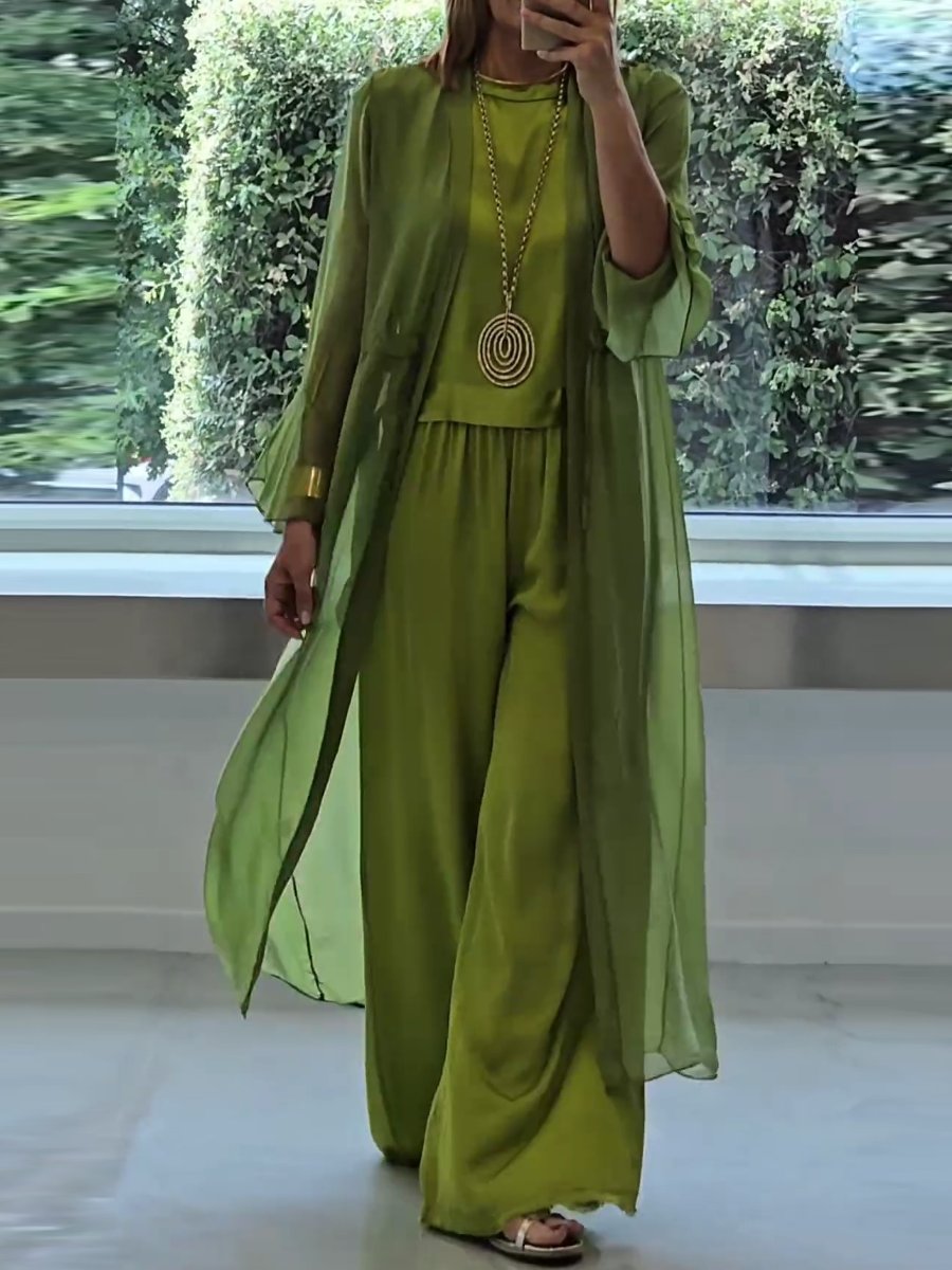 Luxurious Comfort Set by Lindsy