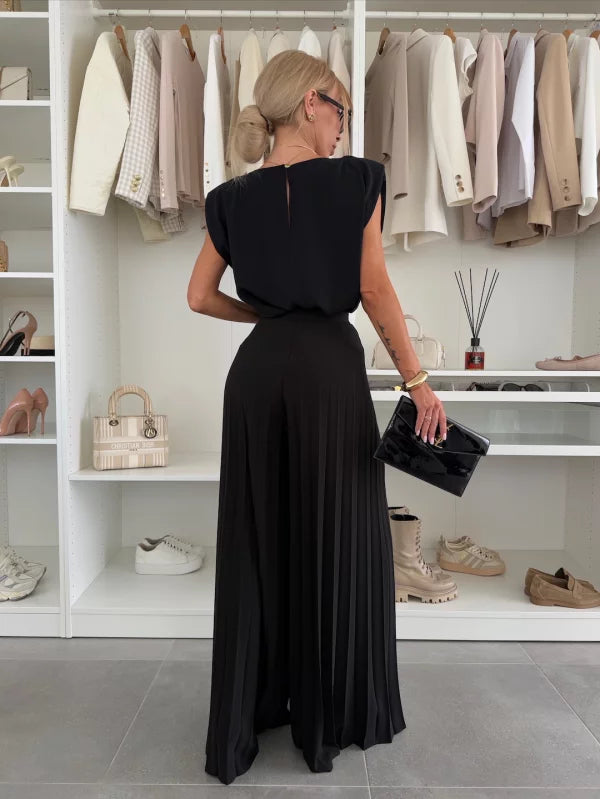 Marian - Chic Pleated Ensemble